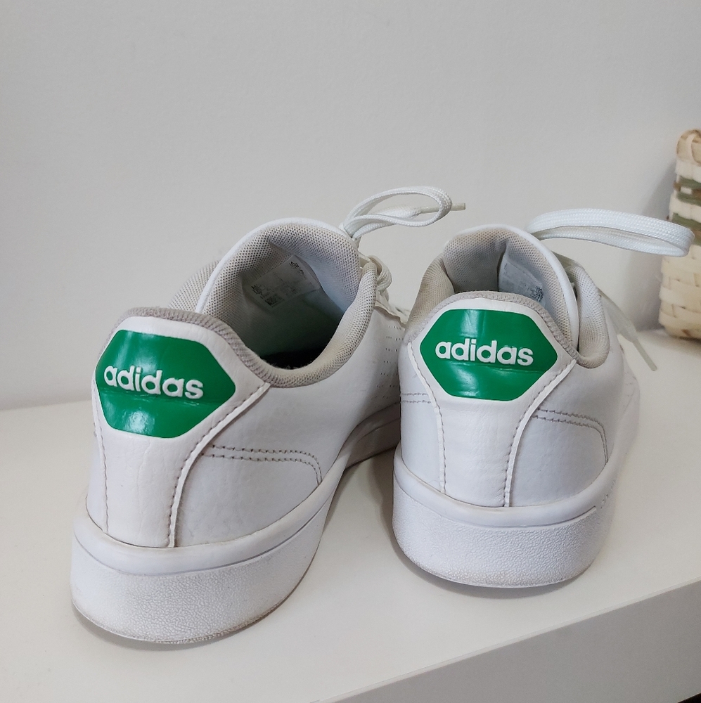 Adidas shoes - Picture 3 of 16